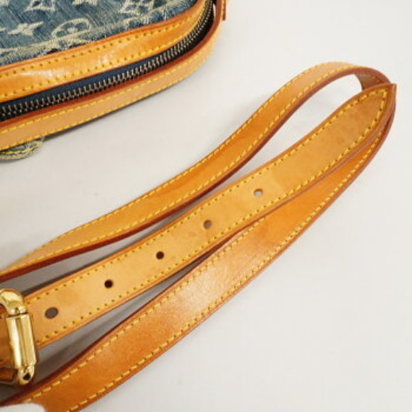 Louis Vuitton Monogram Denim Camera Bag - Picture 10 of 13
